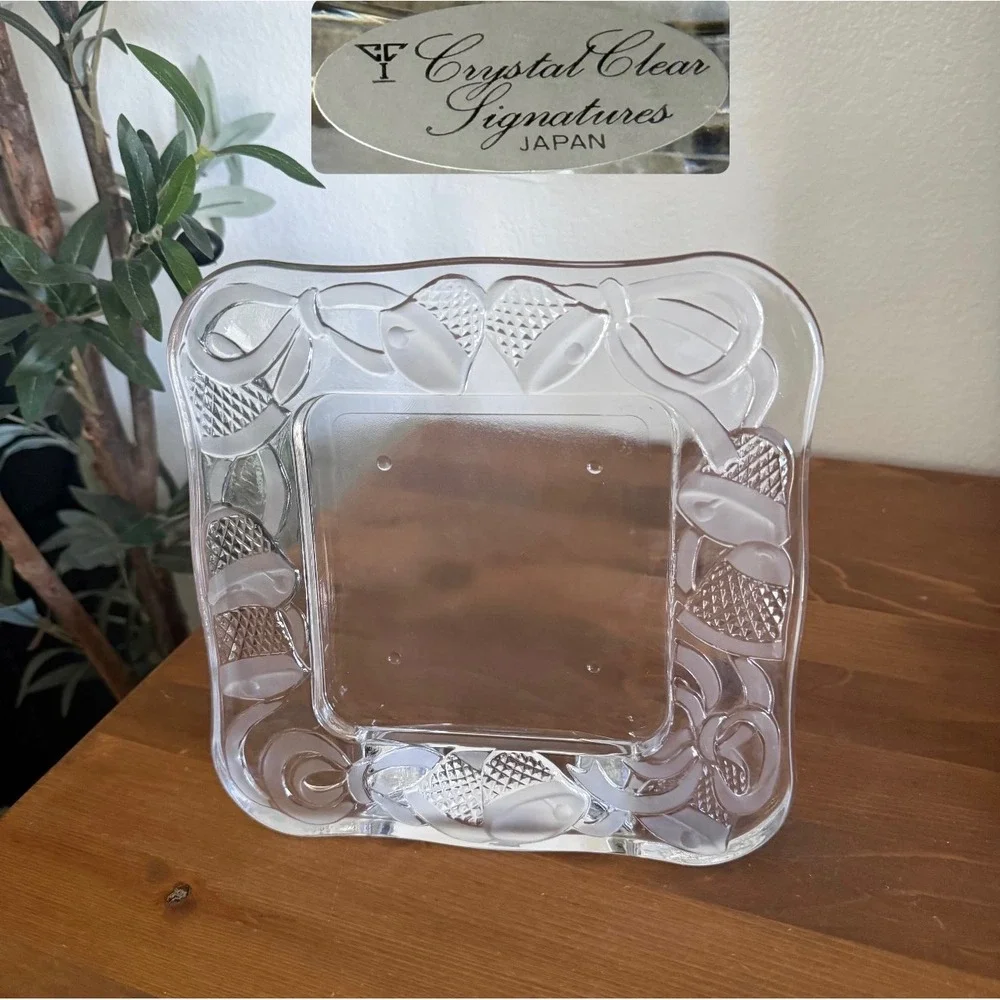 Crystal Clear Signatures Japan Frosted Glass Bell Ribbon Square Picture Frame